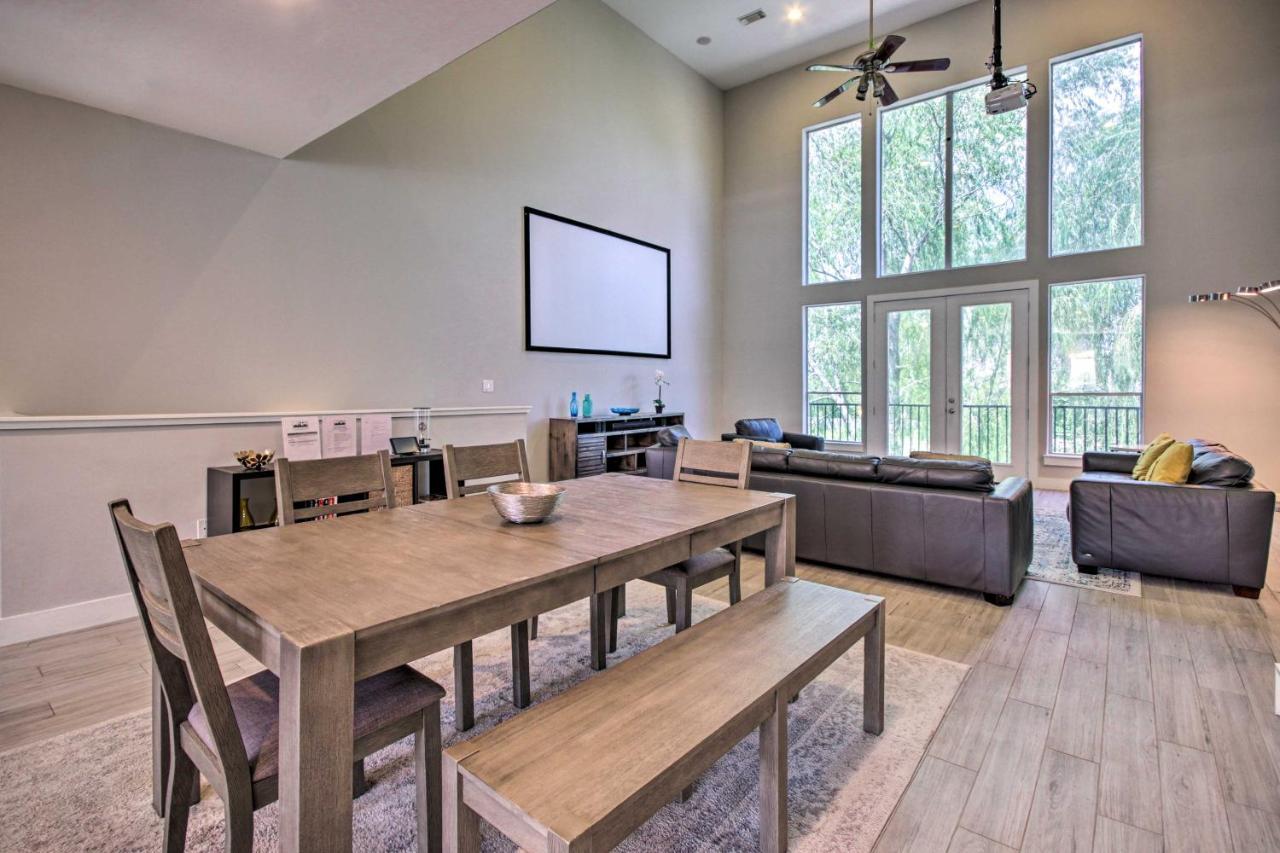 Holiday home Eado Home, Walk To Convention Center! Houston